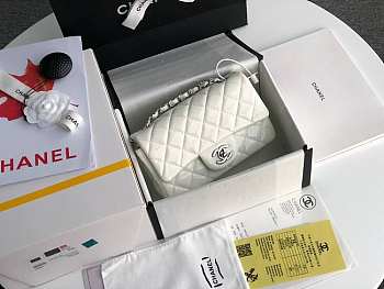 Chanel Mini Classic Flap White Patent/Silver Metal A69900 20cm