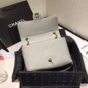 Chanel Small Grained Calfskin Flap Bag Grey AS1459 16x23x9cm - 5