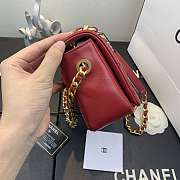 Chanel Shiny Quilted Lambskin Flap Bag Red AS1895 20x13x7cm - 6
