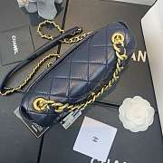 Chanel Shiny Quilted Lambskin Flap Bag Blue AS1895 20x13x7cm - 2