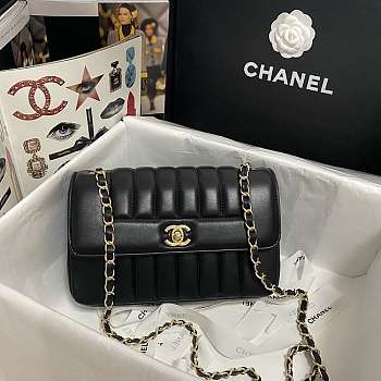 Chanel 1992 Vertical Quilt CC Shoulder Bag Black AS1499 23x14x7cm