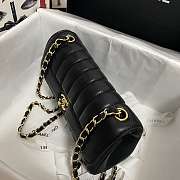 Chanel 1992 Vertical Quilt CC Shoulder Bag Black AS1499 23x14x7cm - 2
