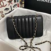 Chanel 1992 Vertical Quilt CC Shoulder Bag Black AS1499 23x14x7cm - 5