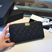 Chanel Boy Long Zipped Wallet Gold Metal Grained Leather Black A80815 19cm - 1