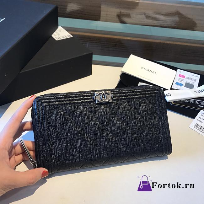 Chanel Boy Long Zipped Wallet Black Metal Grained Leather Black A80815 19cm - 1