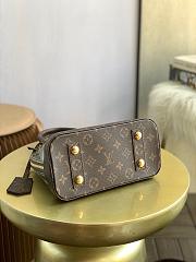 Louis Vuitton Alma BB Pattern Monogram Gray Green 23.5x17.5x11.5cm - 4