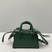 Balenciaga Mini Neo Classic Top Handle Bag Crocodile Leather Green 63852415V67 22x14x11cm - 4