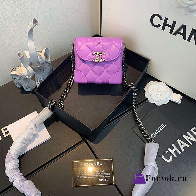 Chanel Mini Quilted Leather Crossbody Bag Purple AS1169 19x12x9cm - 1