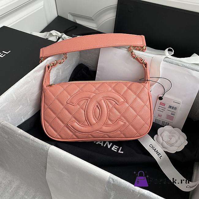 Chanel Grained Leather Hobo Bag Peach B01960 25x14x5cm - 1