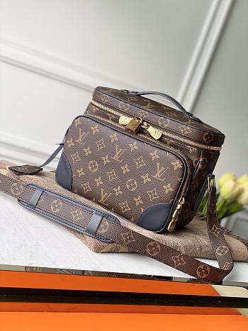 Louis Vuitton Camera Bag Monogram Canvas Black M44937 22.5x19x13.5cm