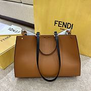 Fendi Peekaboo X-Tote Medium Tan 40x30x15cm - 3