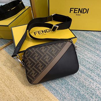 Fendi Camera Case Brown Fabric Bag 7M0286 22x15x4.5cm