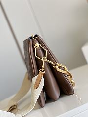 Louis Vuitton Coussin MM Taupe M59279 24×34×12cm - 4