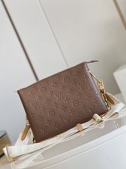 Louis Vuitton Coussin PM Taupe M59277 26x20x12cm - 4