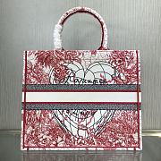 Dior Large Book Tote Red and White D-Royaume d'Amour Embroidery M1286 41.5x38x18cm - 5