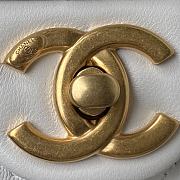 Chanel Flap Bag With Big Chain Leather White 22×5×15.5cm - 4