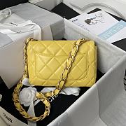 Chanel Flap Bag With Big Chain Leather Yellow 22×5×15.5cm - 3