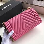 Chanel Medium Old Metallic Chevron Quilted Boy Flap Bag Grained Leather Pink A67086 25×15×7.5cm - 6