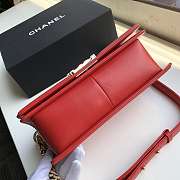 Chanel Medium Old Classic Boy Bag Lambskin Red A67086 25 cm - 3