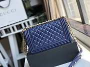 Chanel Medium Old Classic Boy Bag Lambskin Navy Blue A67086 25 cm - 5