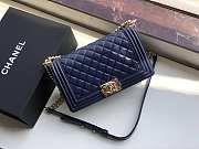 Chanel Medium Old Classic Boy Bag Lambskin Navy Blue A67086 25 cm - 3