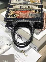 Dior Vertical Book Tote Embroidery 02 20x26x10cm - 5