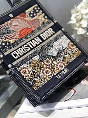 Dior Vertical Book Tote Embroidery 02 20x26x10cm - 3