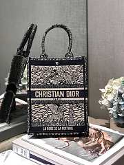 Dior Vertical Book Tote Embroidery 03 20x26x10cm - 5