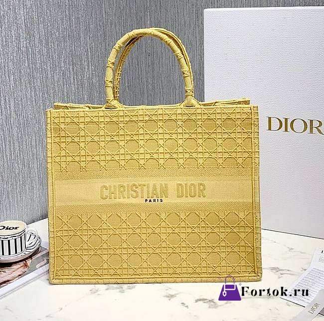 Dior Book Tote Yellow Cannage Embroidery 41cm - 1