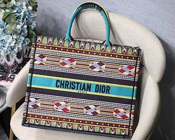 Dior Book Tote Design Embroidery 41cm