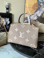 Louis Vuitton Grand Palais Bicolor Monogram Pattern Beige/Creme M45842 34x24x15cm - 5