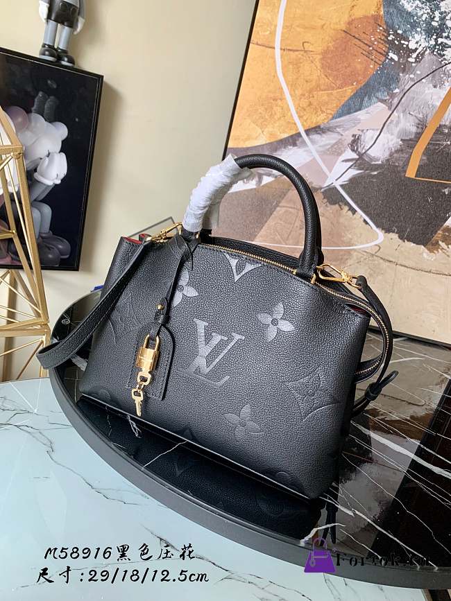 Louis Vuitton Petit Palais Monogram Pattern Black M58916 29x18x12.5cm - 1