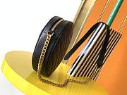 Ysl Vinyle Round Camera Bag In Chevron-Quilted Grain De Poudre Embossed Leather Black/Gold Metal 6104361 17x17x5.5cm - 6