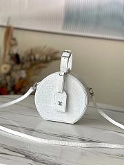 Louis Vuitton Petite Boite Chapeau Crocodile Leather White N94071 17.5x16.5x7.5cm - 1
