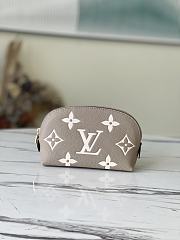 Louis Vuitton Pochette Cosmetique PM Cream M45951 17x12x6cm - 1