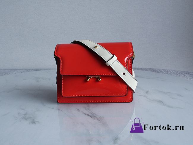Marni Mini Trunk Bag Patent Leather Red/White Z476N 18×13×6.5cm - 1