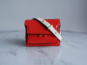 Marni Mini Trunk Bag Patent Leather Red/White Z476N 18×13×6.5cm