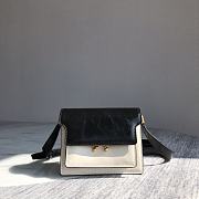 Marni Mini Trunk Bag Leather White/Black Z476N 18×13×6.5cm - 1