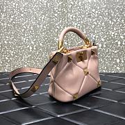 Valentino Small Roman Stud The Handle Bag In Nappa Rose Canelle B0I97BSF 20×9×15cm - 3