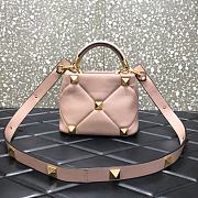 Valentino Small Roman Stud The Handle Bag In Nappa Rose Canelle B0I97BSF 20×9×15cm - 2