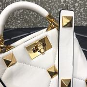 Valentino Small Roman Stud The Handle Bag In Nappa White B0I97BSF 20×9×15cm - 6