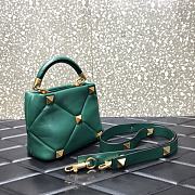 Valentino Small Roman Stud The Handle Bag In Nappa Teal B0I97BSF 20×9×15cm - 5