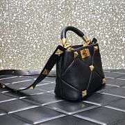 Valentino Small Roman Stud The Handle Bag In Nappa Black B0I97BSF 20×9×15cm - 6