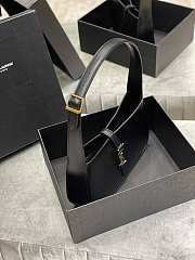 Ysl Le 5 À 7 Hobo Bag In Smooth Leather Black 6572282 25x14x6cm - 4