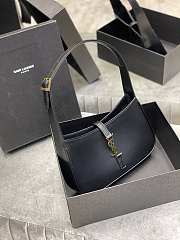 Ysl Le 5 À 7 Hobo Bag In Smooth Leather Black 6572282 25x14x6cm - 3
