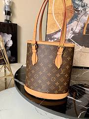 Louis Vuitton Bucket PM 23 Shoulder Tote Bag Monogram Canvas Brown M42238 23x15x26cm - 4