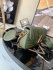 Louis Vuitton New Wave Multi Pochette Quilted Leather Khaki M56471 21x13x6.5cm - 4