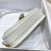 Dior Bobby East West Smooth Leather White M9327 21x5x12cm - 3