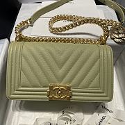 Chanel Medium Boy Bag Chevron Gold-tone Metal Grained Leather Olive Green A67086 25cm - 3