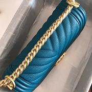 Chanel Medium Boy Bag Chevron Gold-tone Metal Grained Leather Ocean Blue A67086 25cm - 2